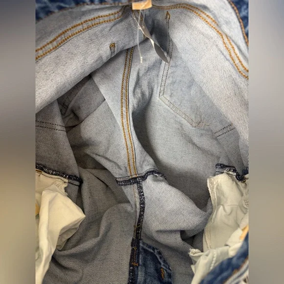 Kut from the Kloth Light Blue High-Rise Relaxed Jeans - Picture 4 of 4